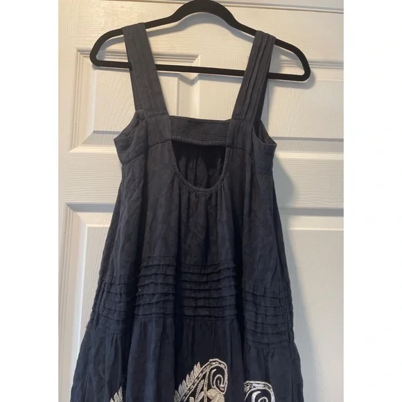 Felicity Embroidered Maxi
Dress - Picture 7 of 7